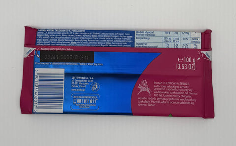Back of E.Wedel Mleczna Porzeczkowa chocolate bar packaging with ingredients and nutritional info.